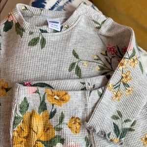 Baby floral thermal shirt and top set 6-12m